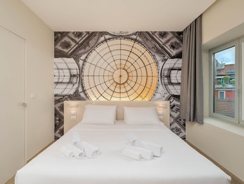 Junior Suite, 1 King Bed, Non Smoking