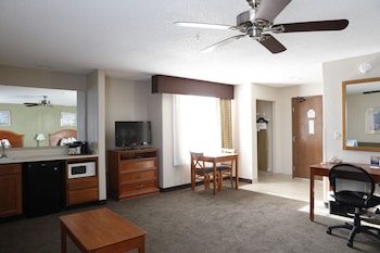Standard Room, 2 Queen Beds, Non Smoking