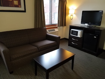 Deluxe Suite, 1 King Bed, Non Smoking