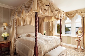 Junior Room (Stateroom)