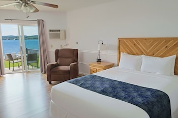 Studio, 1 King Bed with Sofa bed, Kitchenette, Bay View