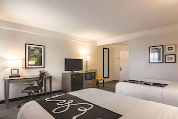 Room, 2 Double Beds, Non Smoking, Courtyard View (Mobility/Hearing Impaired Accessible)