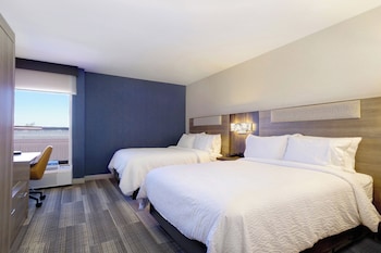 Standard Room, 2 Queen Beds, Accessible Bathtub (Mobility)