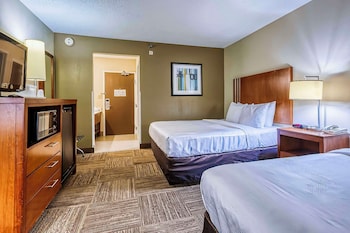 Standard Room, 2 Queen Beds, Non Smoking