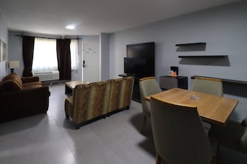 Suite, 1 King Bed, Non Smoking