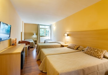 Quadruple Room (2+2)
