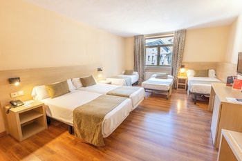Quadruple Room (2+2)