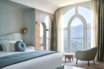 Aquamarine Deluxe Sea view room