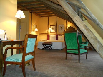 Pavillon Classic Room