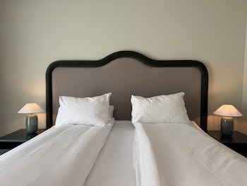 Superior Room, 1 King Bed with Sofa bed