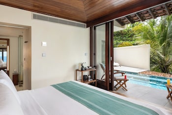 Grand Deluxe Suite with Pool
