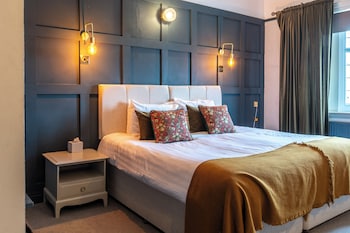 Standard Double or Twin Room (1 Adult)