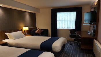 Standard Room, 2 Twin Beds (Free Hot Breakfast)