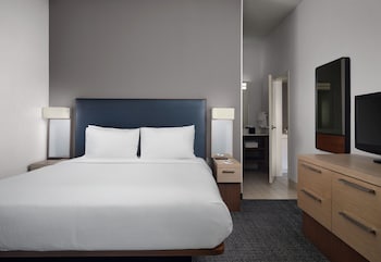 Room, 1 King Bed, Ground Floor
