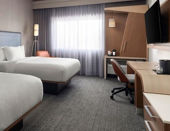 Room, 2 Double Beds (Mobility Accessible, Tub)