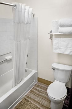 Standard Room, 2 Queen Beds, Non Smoking