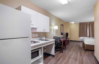 Studio, 1 Queen Bed, Accessible, Non Smoking