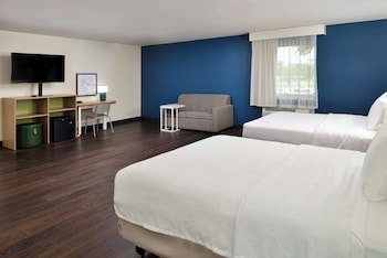 Room, Accessible, Bathtub (2 Queens w/Sofabed, Hearing/Mobility)