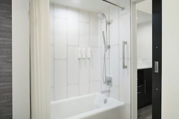 Suite, 2 Queen Beds