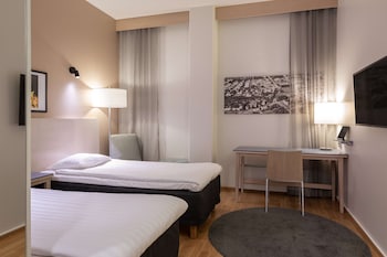 Twin Room, No Windows
