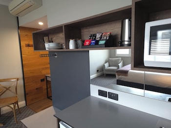 Premium Queen with Kitchenette
