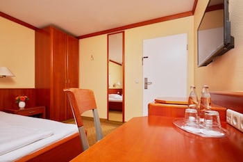Comfort Room, 1 Queen Bed