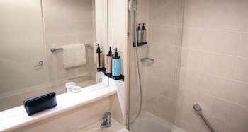 Standard Room, 1 Double Bed, Balcony, Lake View (Walk-in Shower)