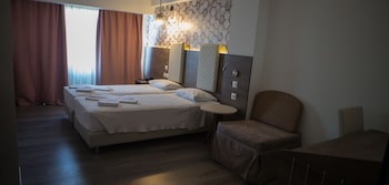 Superior Double or Twin Room, SIngle Use