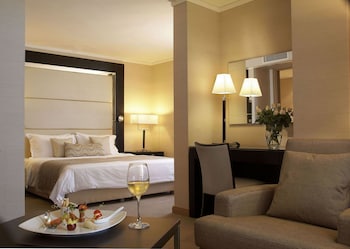 Executive Suite, 1 Bedroom, Non Smoking, Jetted Tub
