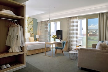 Suite (Master)