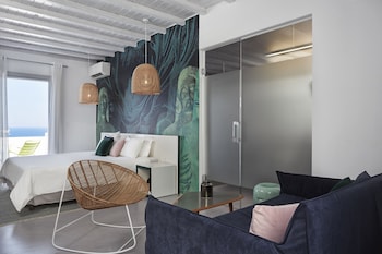 Deluxe Sea View Suite