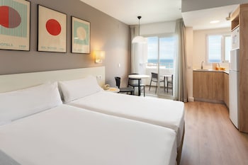 Superior Studio, Sea View
