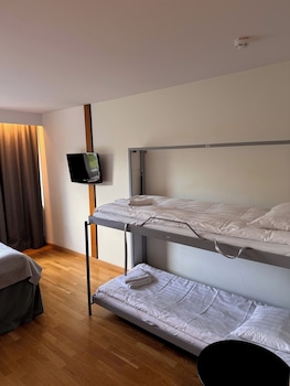 Family Room, Multiple Beds, Non Smoking