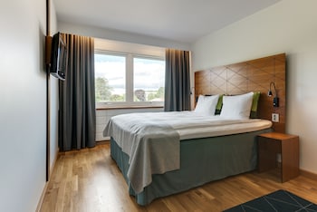 Double Room (Compact)