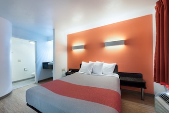 Standard Room, 1 Double Bed, Accessible, Smoking