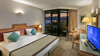 Standard Double or Twin Room, Sea View