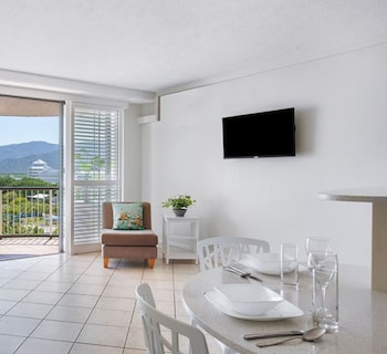 Suite, 1 Bedroom, Garden Area (Garden)