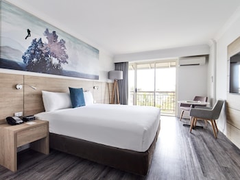 Standard Room, 1 King Bed