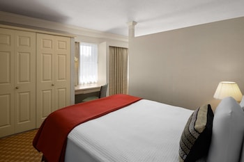 Studio Suite, 1 Queen Bed, Non Smoking