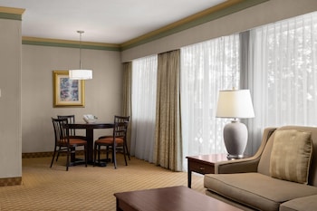 Suite, Multiple Beds, Non Smoking