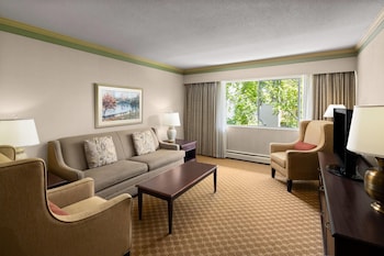 Suite, 1 King Bed, Non Smoking