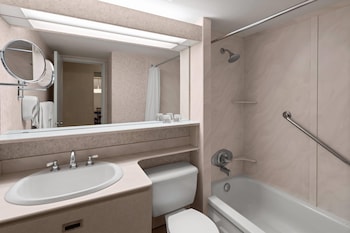 Studio Suite, 1 Queen Bed, Non Smoking