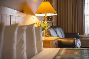 Deluxe Room, 1 King Bed