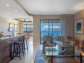 Condo, 2 Bedrooms, Ocean View (2101)