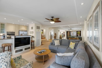 Condo, 2 Bedrooms, Ocean View (144)