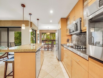 Condo, 2 Bedrooms (112)