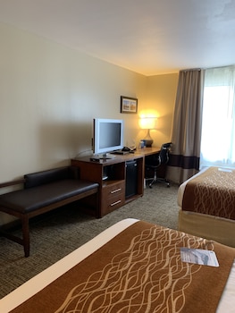 Standard Room, 2 Queen Beds, Non Smoking