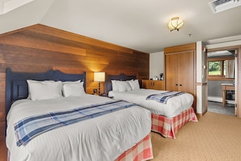 Loft, 2 Queen Beds (Hallstat)