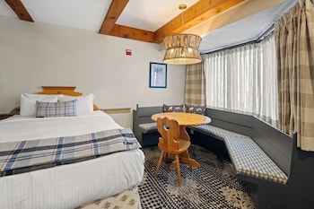 Room, 2 Queen Beds, Mountain View (Pinnacle)
