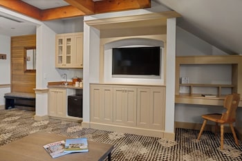 Tyrol Suite